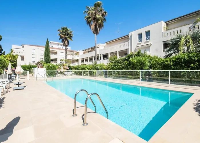 Avec Piscine Residentiel - Avec Piscine Residentiel Mae-2183 アパート